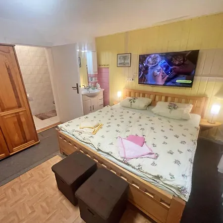 홈스테이 Ferienunterkuenfte Schulz